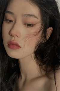 薄爷，夫人出价一千亿要退婚