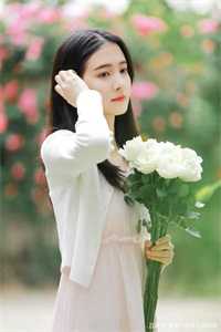 薄爷夫人出价一千亿要退婚