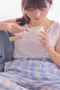 直播抓鬼：美女你卫生间有摄像头